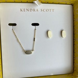 Kendra Scott Fern Pendant Necklace/Earrings Set